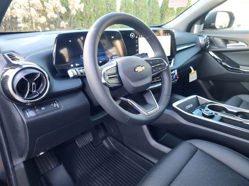 New 2026 Chevrolet Equinox LT w/ Convenience Package II image 22