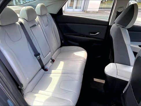 Used 2023 Hyundai Elantra Limited FWD image 26