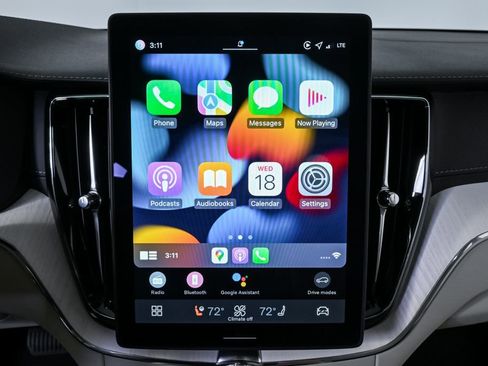 Certified 2026 Volvo XC60 B5 Ultra w/ Protection Package Premier image 18