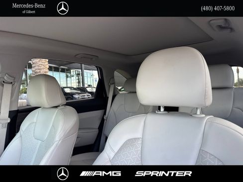Used 2023 Kia Sorento EX w/ Panoramic Sunroof Package FWD image 18