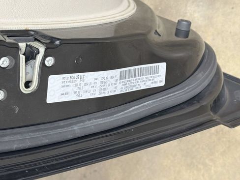 Used 2019 Dodge Grand Caravan SXT FWD image 32