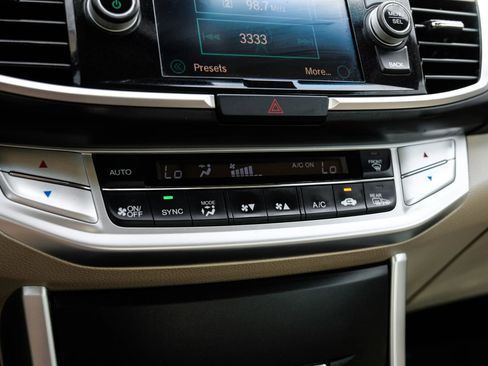 Used 2015 Honda Accord EX-L image 30