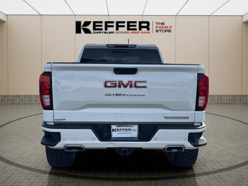 Used 2021 GMC Sierra 1500 Elevation w/ Preferred Package image 4