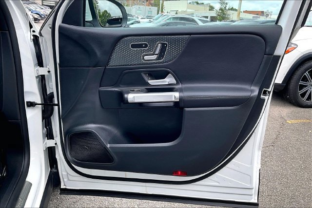 Used 2026 Mercedes-Benz GLB 250 4MATIC image 19