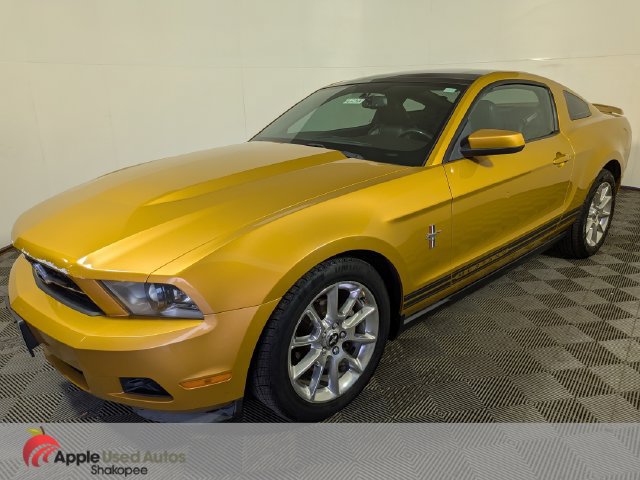 Used 2010 Ford Mustang Coupe RWD image 3