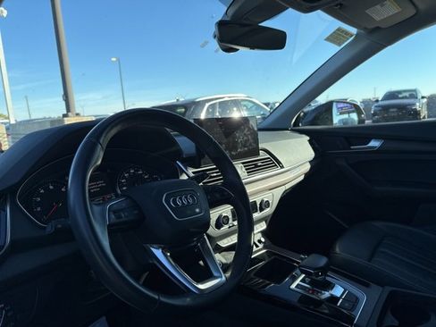 Used 2023 Audi Q5 2.0T Premium w/ Convenience Package image 13