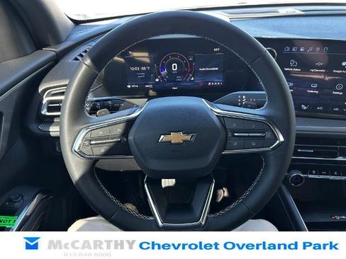 New 2026 Chevrolet Traverse LT w/ LPO, Floor Liner Package AWD/4WD image 8