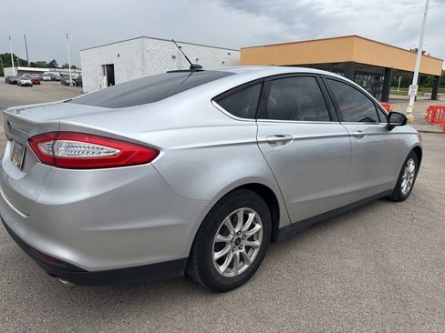 Used 2015 Ford Fusion S FWD image 3