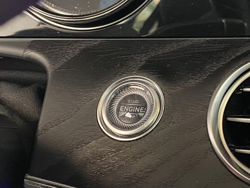 Used 2019 Mercedes-Benz E 450 4MATIC Sedan w/ Premium Package image 25
