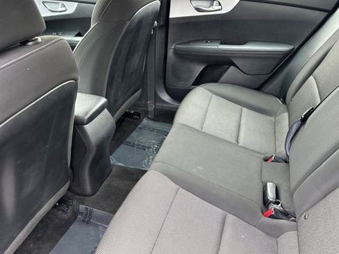 Used 2023 Kia Forte LXS w/ LXS Technology Package FWD image 14