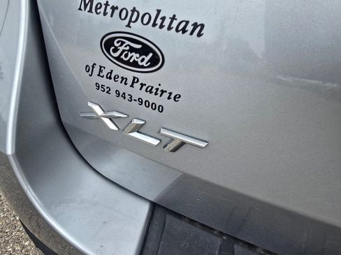 Used 2022 Ford Explorer XLT w/ Class IV Trailer Tow Package AWD/4WD image 20