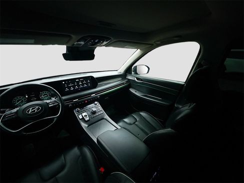 Used 2024 Hyundai Palisade Limited image 25