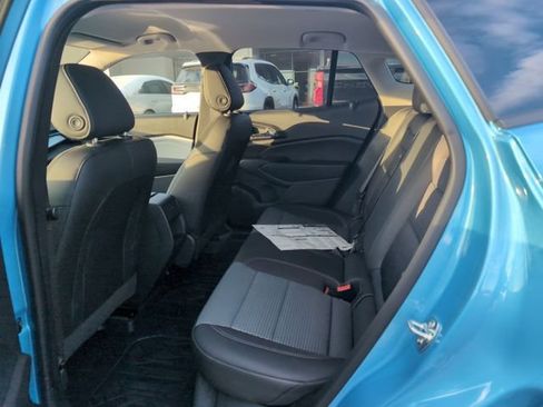 New 2026 Chevrolet Trax LT w/ Driver Confidence Package image 9