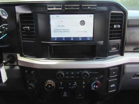 Used 2024 Ford F350 XLT AWD/4WD image 37