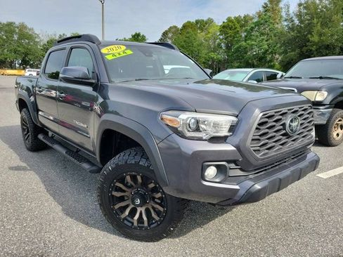 Used 2020 Toyota Tacoma TRD Off-Road AWD/4WD image 8