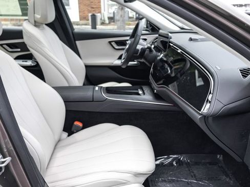 Certified 2026 Mercedes-Benz E 350 4MATIC Sedan image 27