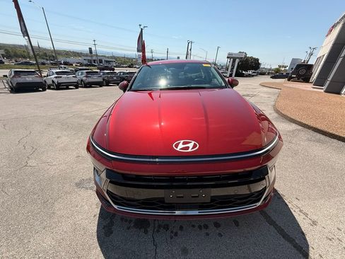 Used 2025 Hyundai Sonata SEL image 2