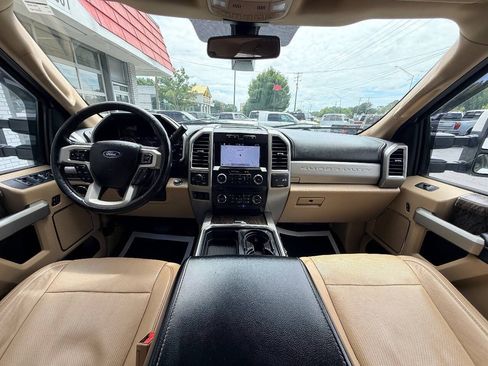 Used 2018 Ford F250 Lariat w/ Lariat Ultimate Package AWD/4WD image 35