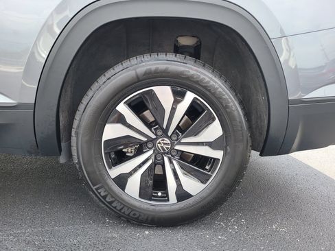 Used 2024 Volkswagen Atlas SE FWD image 6