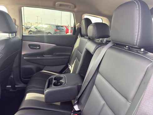 Certified 2024 Nissan Murano SV w/ SV Midnight Edition Package image 33