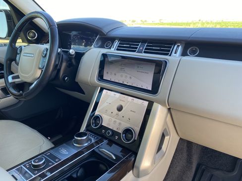 Used 2020 Land Rover Range Rover Long Wheelbase HSE image 12