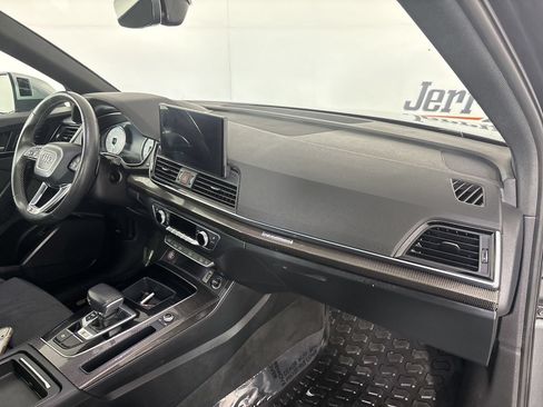 Used 2022 Audi SQ5 Premium w/ Convenience Package AWD/4WD image 30