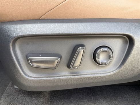 New 2025 Toyota 4Runner Limited image 28