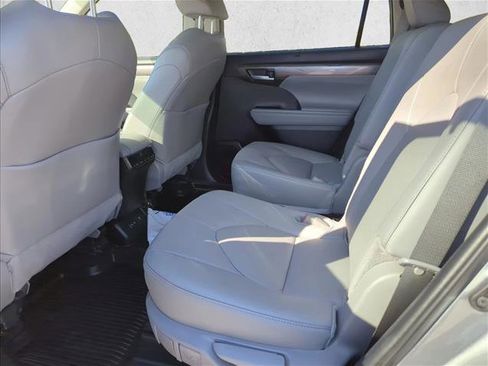 New 2026 Toyota Highlander Limited image 26