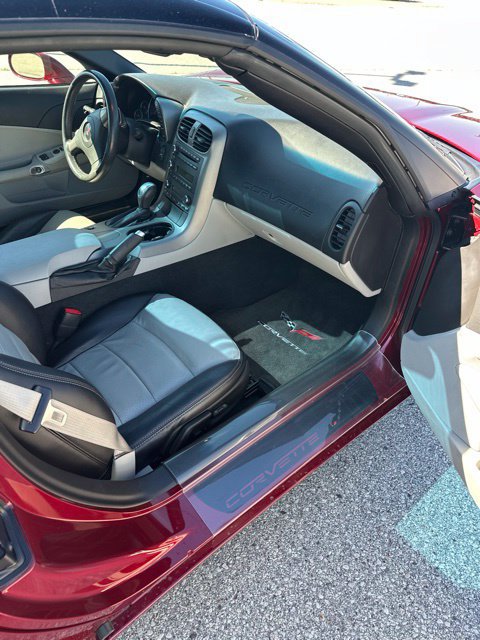 Used 2007 Chevrolet Corvette Coupe w/ Preferred Equipment Group RWD image 17