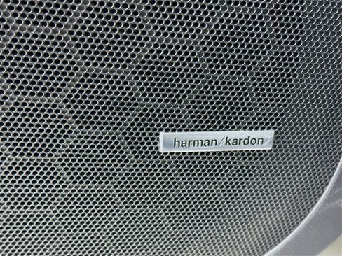 Used 2022 Subaru Ascent Limited w/ Technology Package image 20