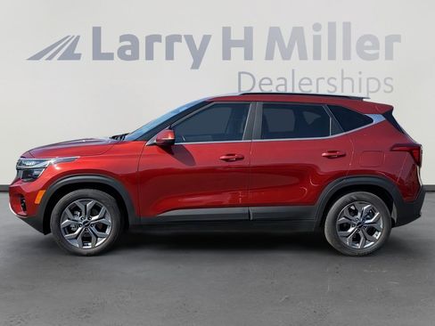 Used 2024 Kia Seltos S FWD image 3