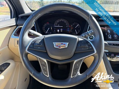 Used 2017 Cadillac XT5 Luxury w/ Driver Awareness Package image 23