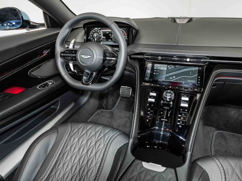 Used 2024 Aston Martin DB12 Coupe image 18