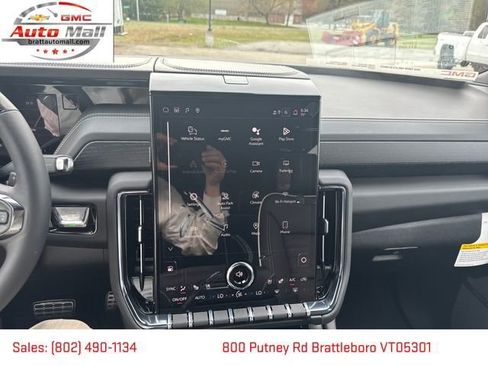 New 2026 GMC Yukon AT4 Ultimate AWD/4WD image 17