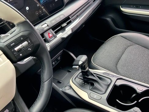 Certified 2025 Kia K4 GT-Line w/ GT-Line Sunroof Package FWD image 30