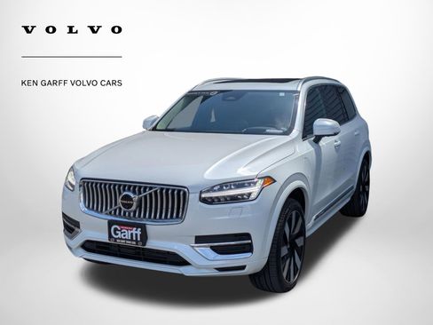 Used 2023 Volvo XC90 T8 Ultimate w/ Lounge Package AWD/4WD image 8