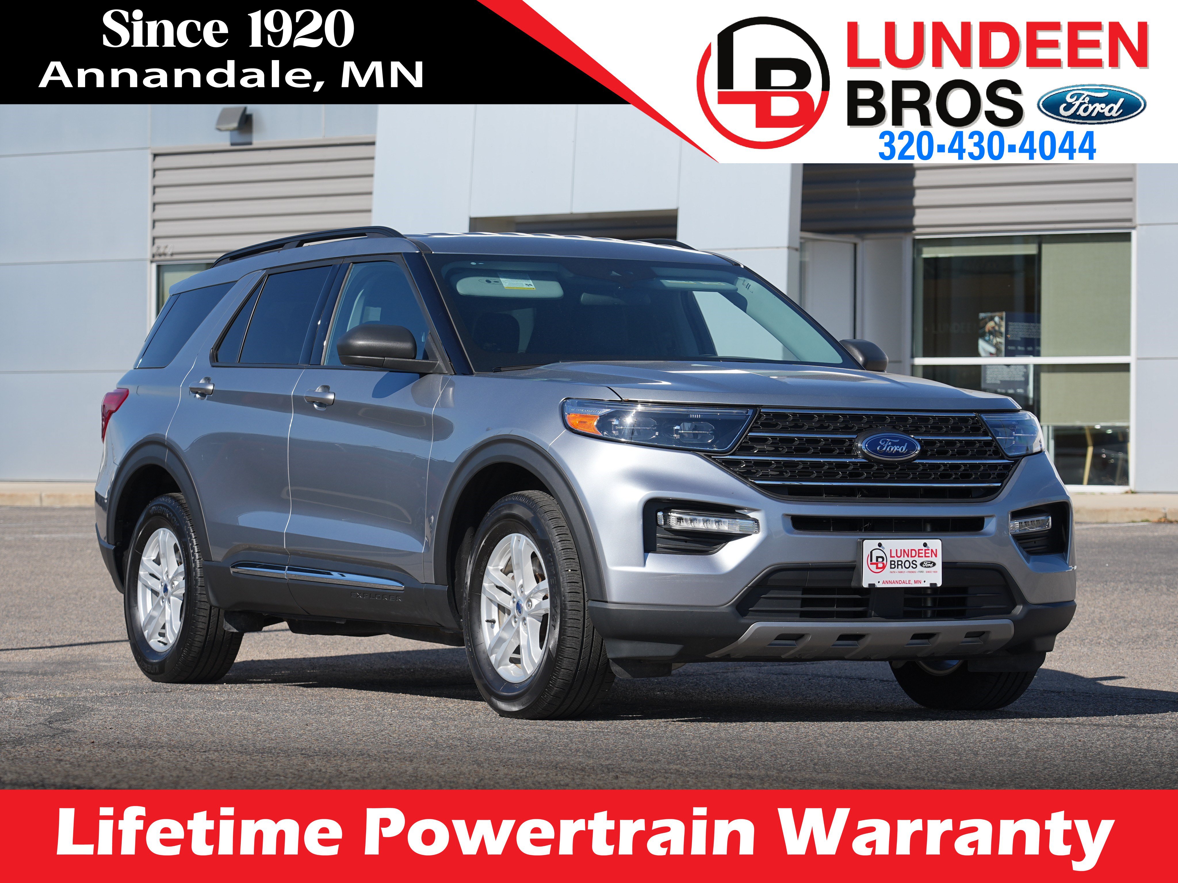 Used 2024 Ford Explorer XLT w/ Equipment Group 202A AWD/4WD image 1