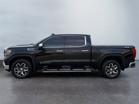 Used 2023 GMC Sierra 1500 SLT w/ SLT Premium Plus Package image 6