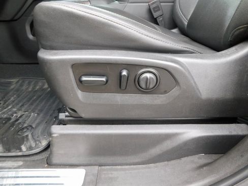 Used 2021 Chevrolet Silverado 1500 LTZ image 19