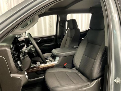 Used 2025 GMC Sierra 1500 Elevation image 10