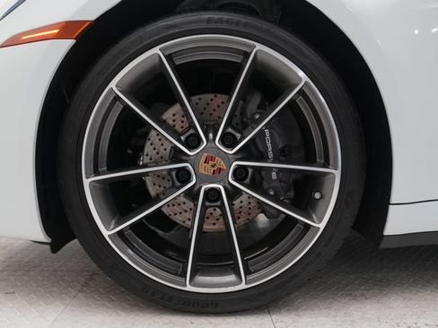 Certified 2023 Porsche 911 Carrera RWD image 9
