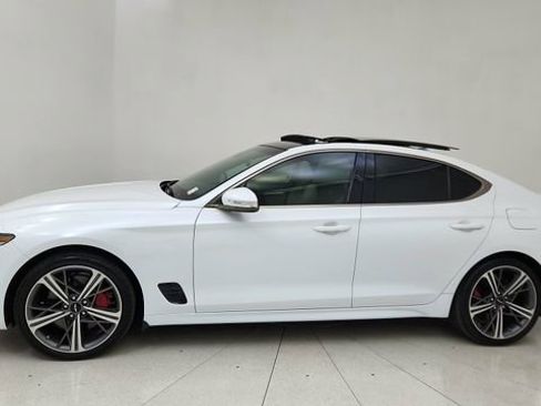Used 2025 Genesis G70 3.3T Advanced image 3