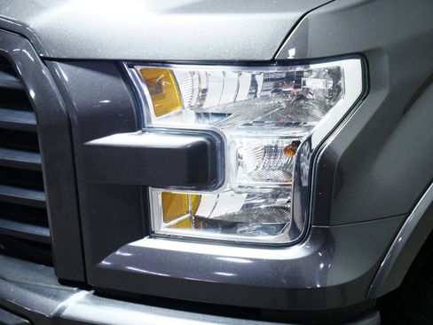 Used 2015 Ford F150 XLT w/ Equipment Group 302A Luxury image 16