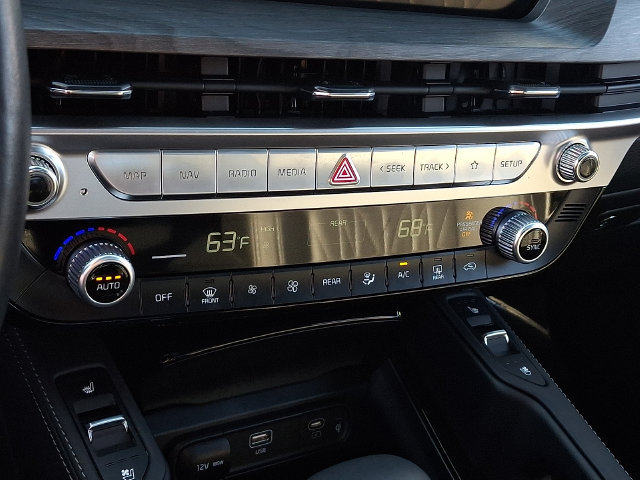 Used 2025 Kia Telluride EX X-Line AWD/4WD image 16