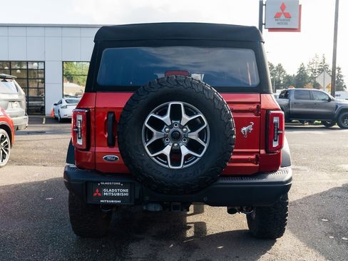 Used 2023 Ford Bronco Badlands image 5