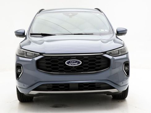 Used 2023 Ford Escape ST-Line Elite w/ Class II Trailer Tow Package image 5