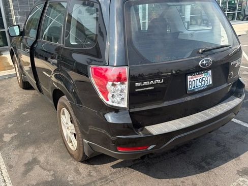 Used 2011 Subaru Forester 2.5X w/ Alloy Wheel Value Pkg AWD/4WD image 5