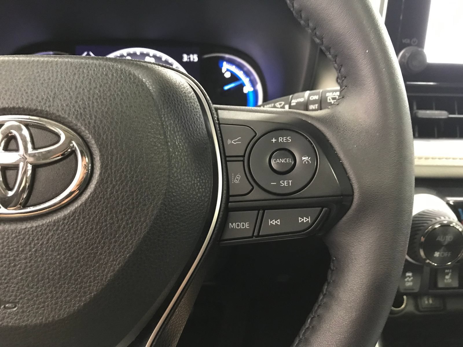 Used 2023 Toyota RAV4 XLE w/ Convenience Package AWD/4WD image 20