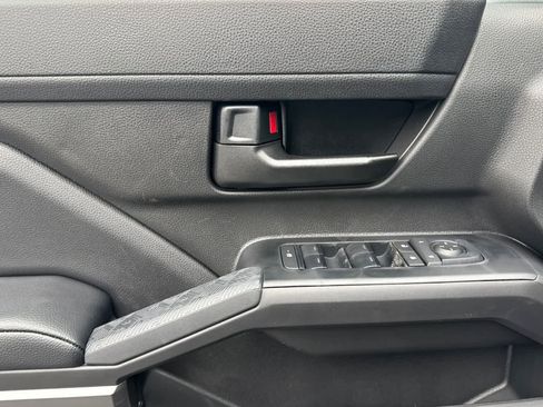Certified 2026 Toyota Tacoma SR5 AWD/4WD image 12