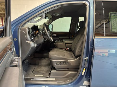 Used 2024 GMC Sierra 2500 SLE w/ SLE Convenience Package AWD/4WD image 15